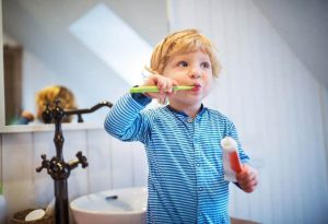 brosse à dent enfant