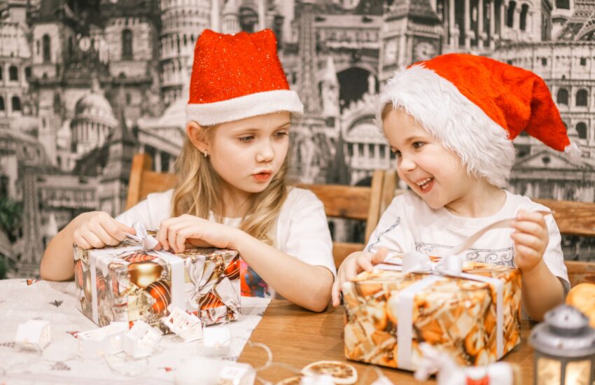 Children with Christmas gifts